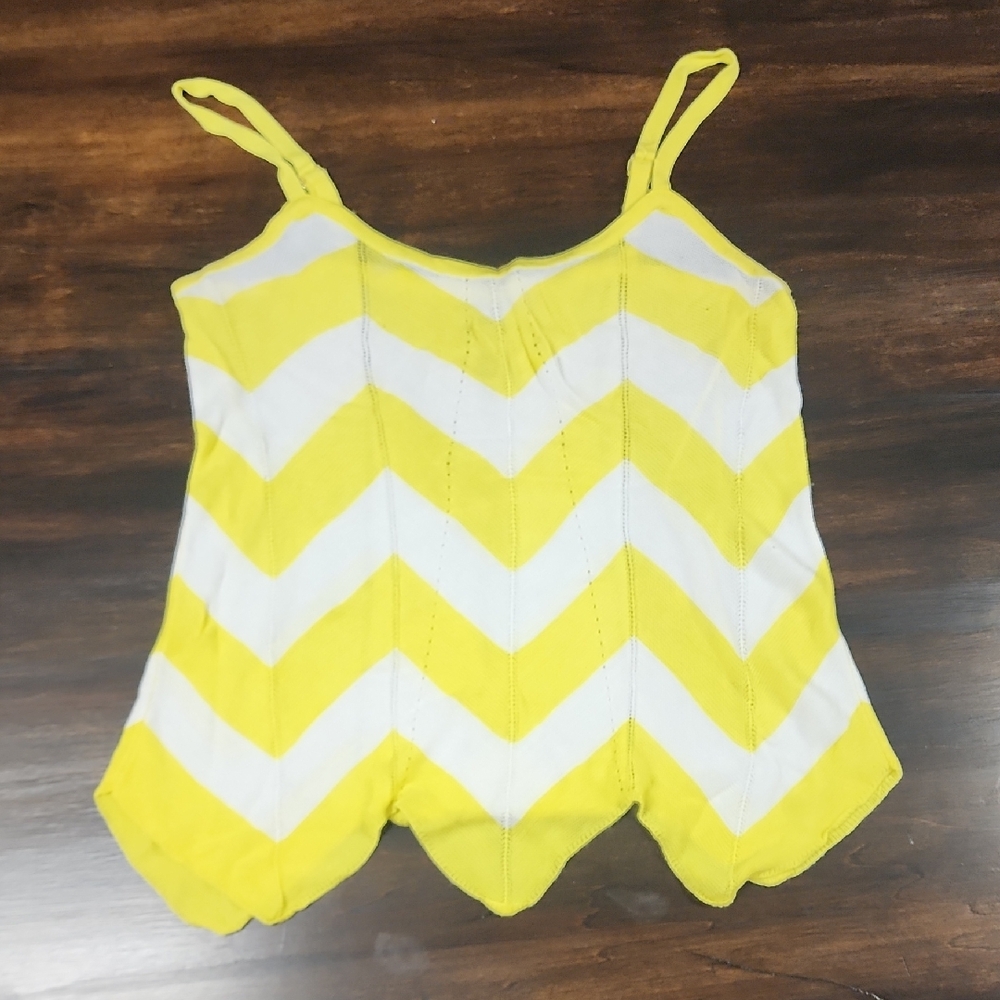 Cache Yellow and White Chevron Top